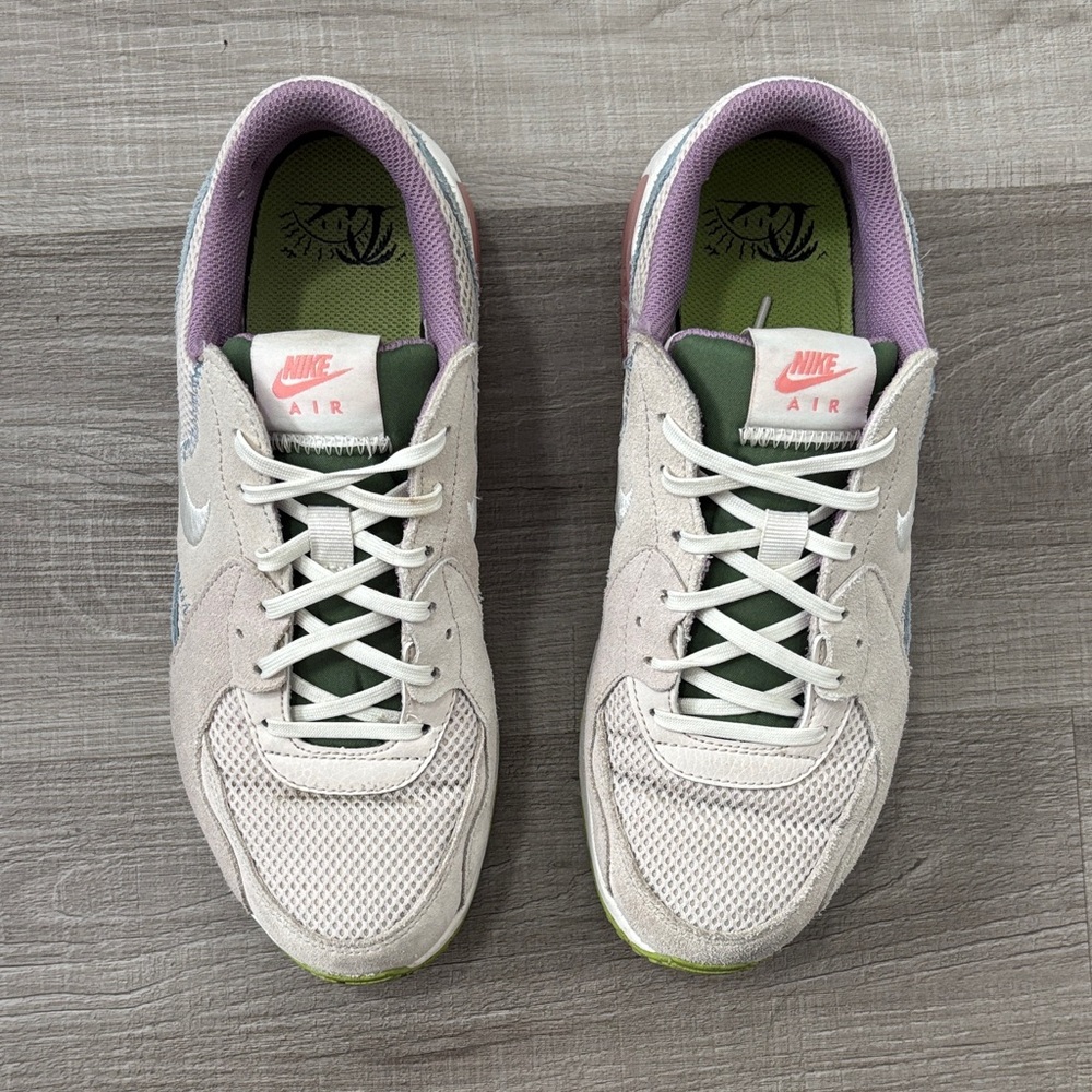 Nike Air Sneakers in Cream and Purple
